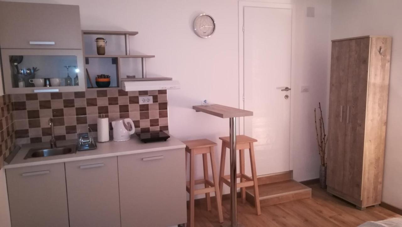 M4U Apartments Nis Bagian luar foto