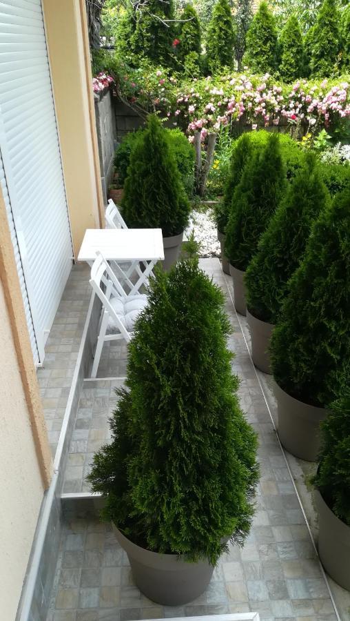 M4U Apartments Nis Bagian luar foto