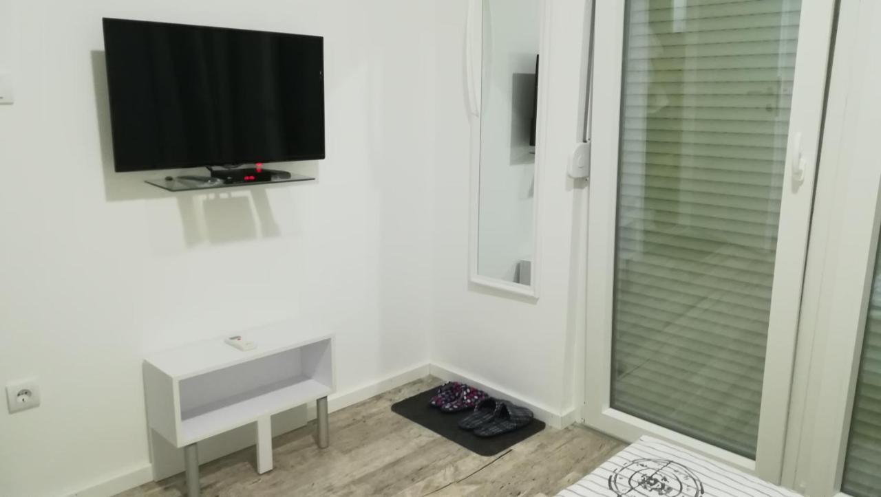 M4U Apartments Nis Bagian luar foto