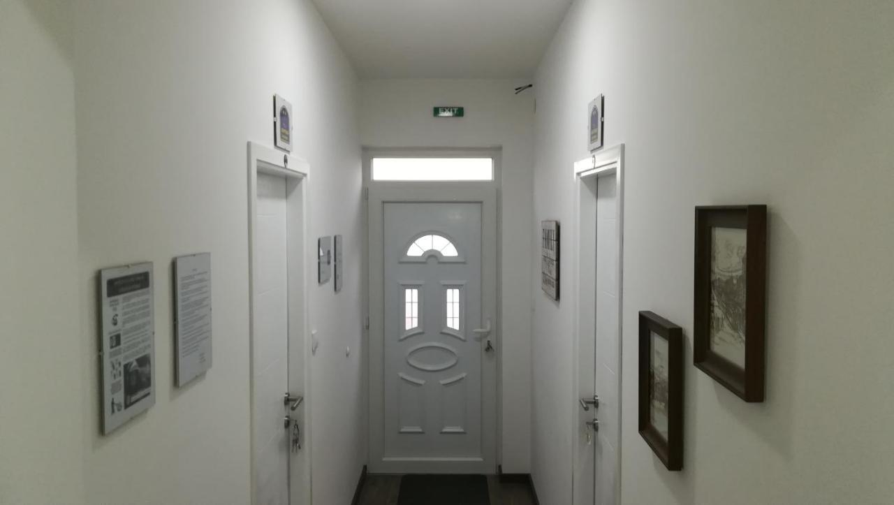 M4U Apartments Nis Bagian luar foto