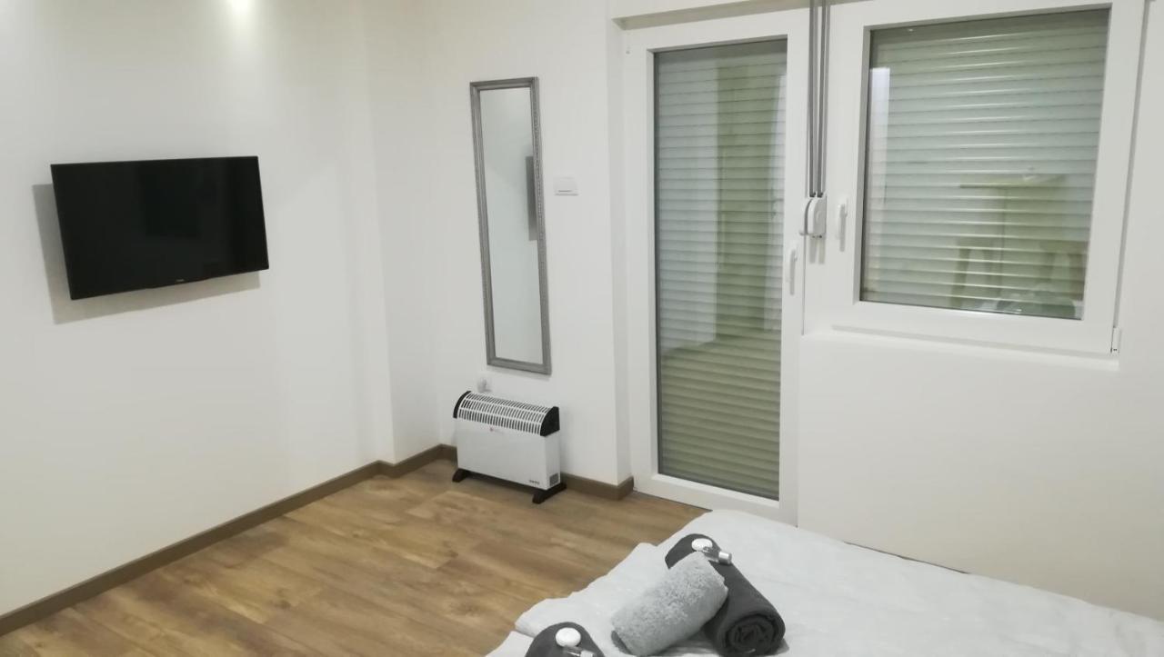 M4U Apartments Nis Bagian luar foto