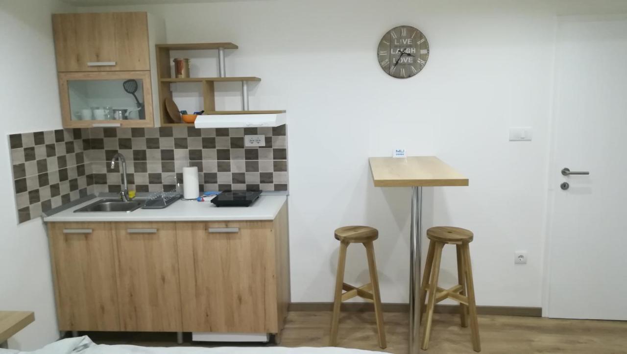 M4U Apartments Nis Bagian luar foto