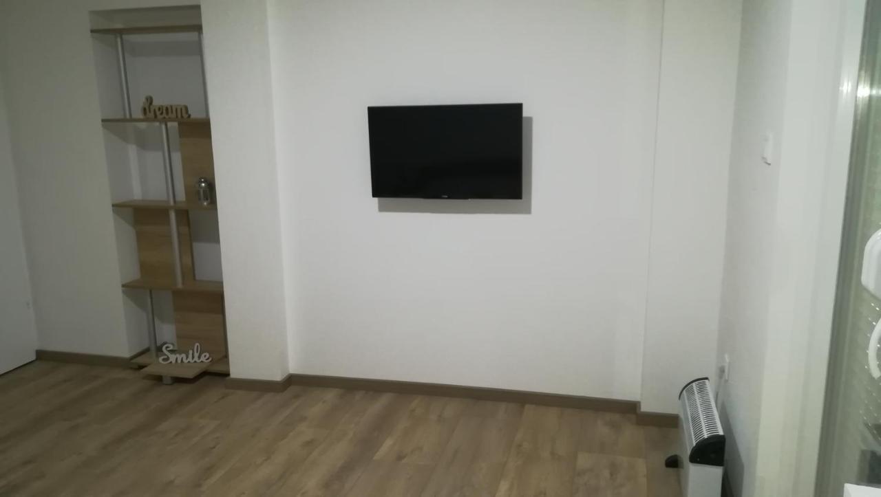 M4U Apartments Nis Bagian luar foto