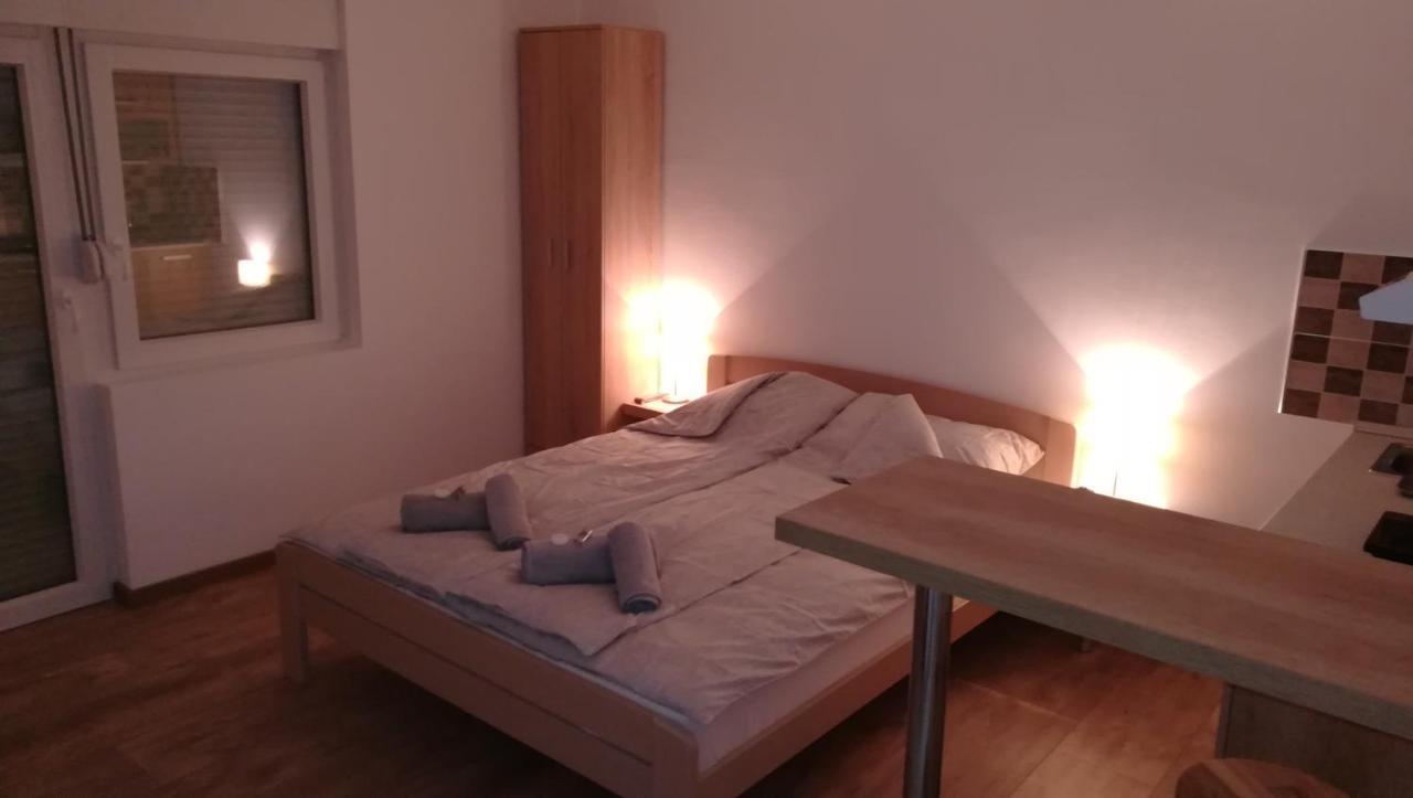 M4U Apartments Nis Bagian luar foto