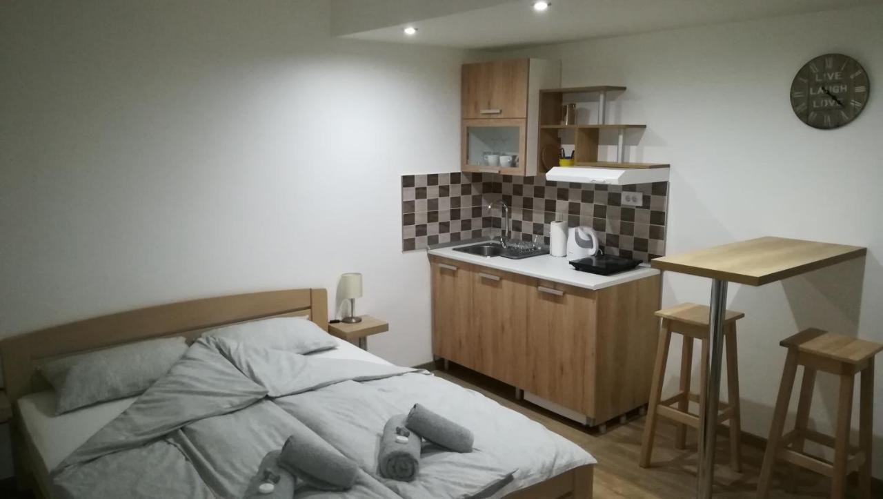 M4U Apartments Nis Bagian luar foto
