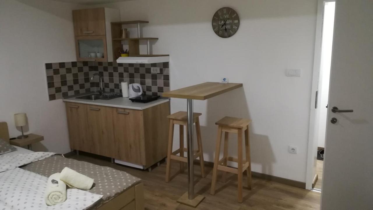 M4U Apartments Nis Bagian luar foto